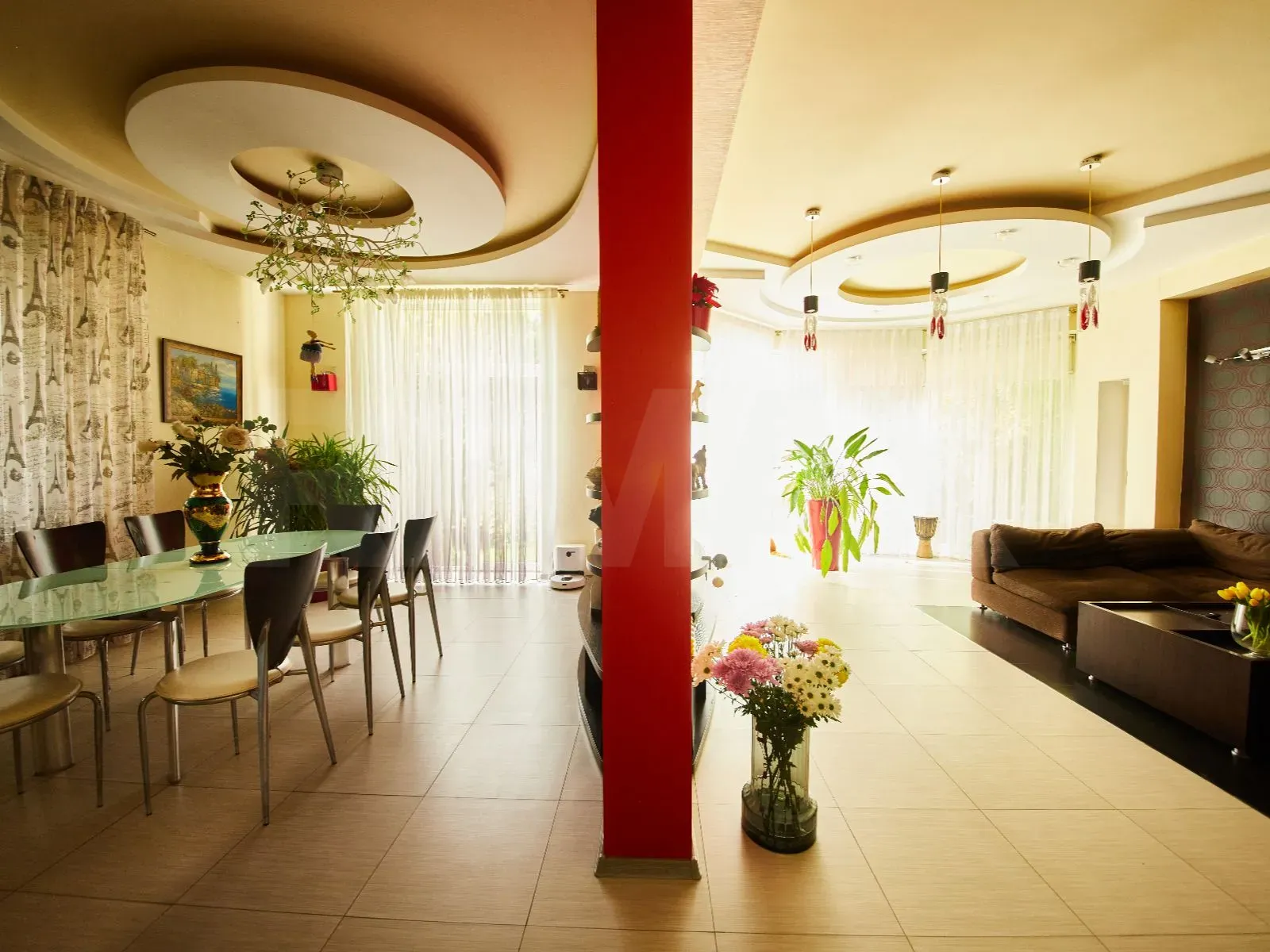 3-floor house, 380 m² — Image 3