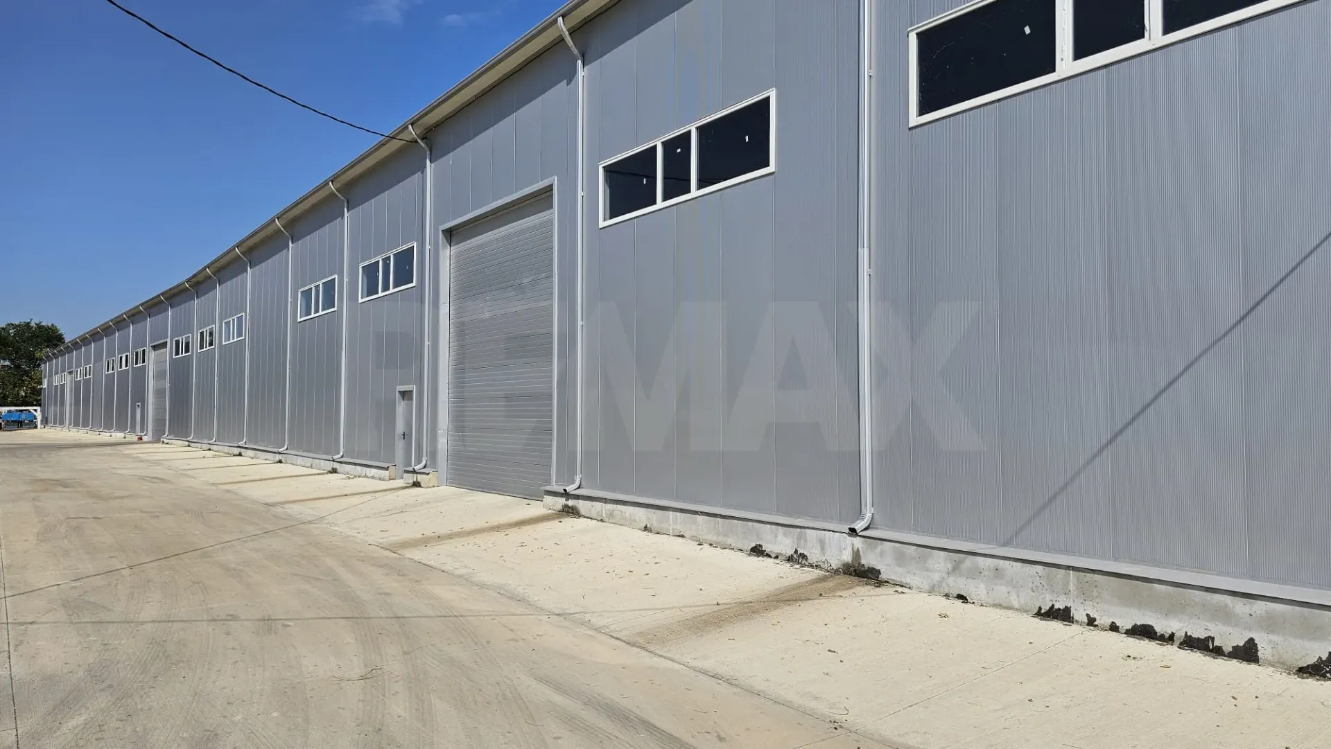 Warehouse, 3 025 m² — Image 1