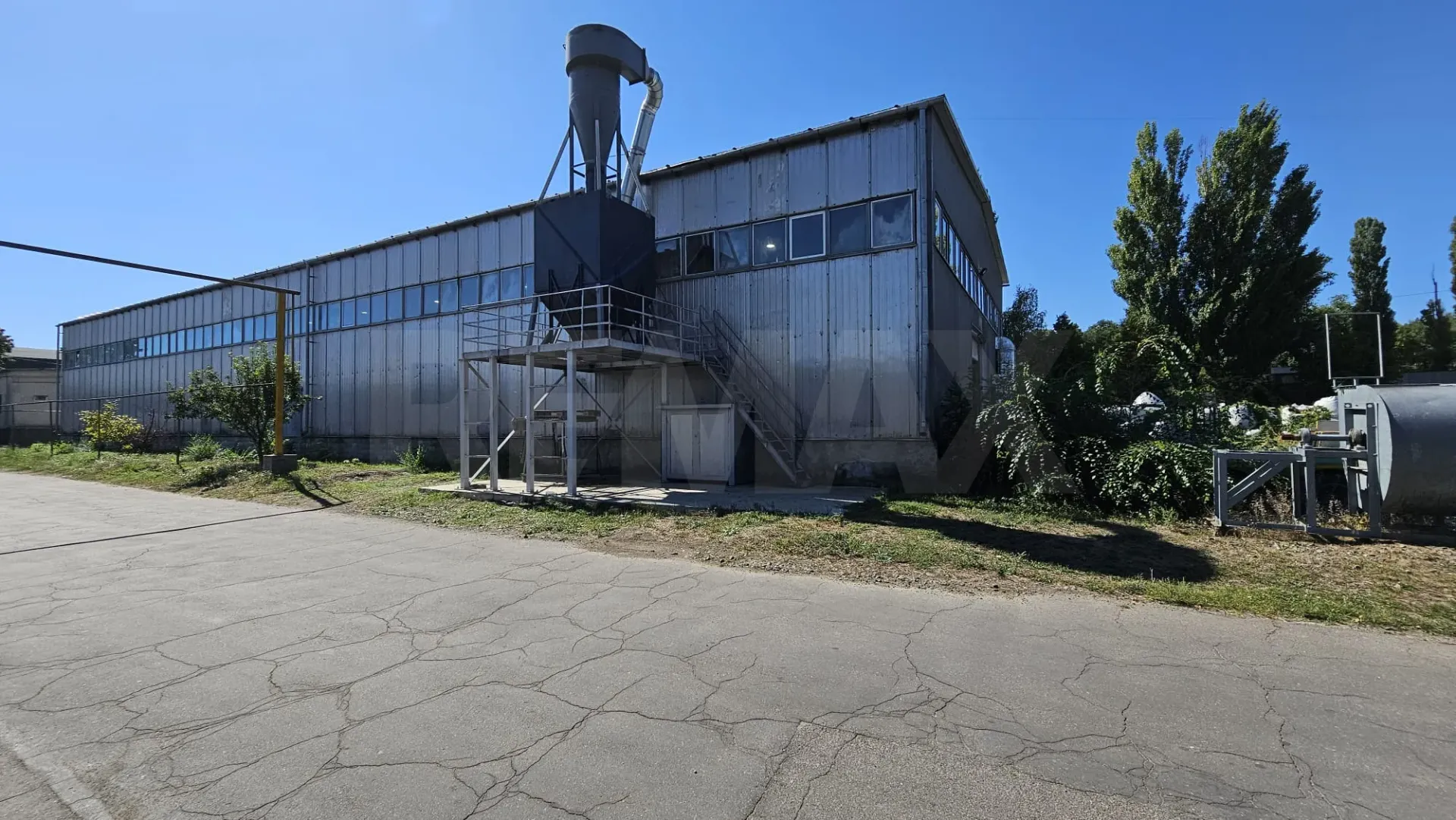 Warehouse, 1 000 m² — Image 2