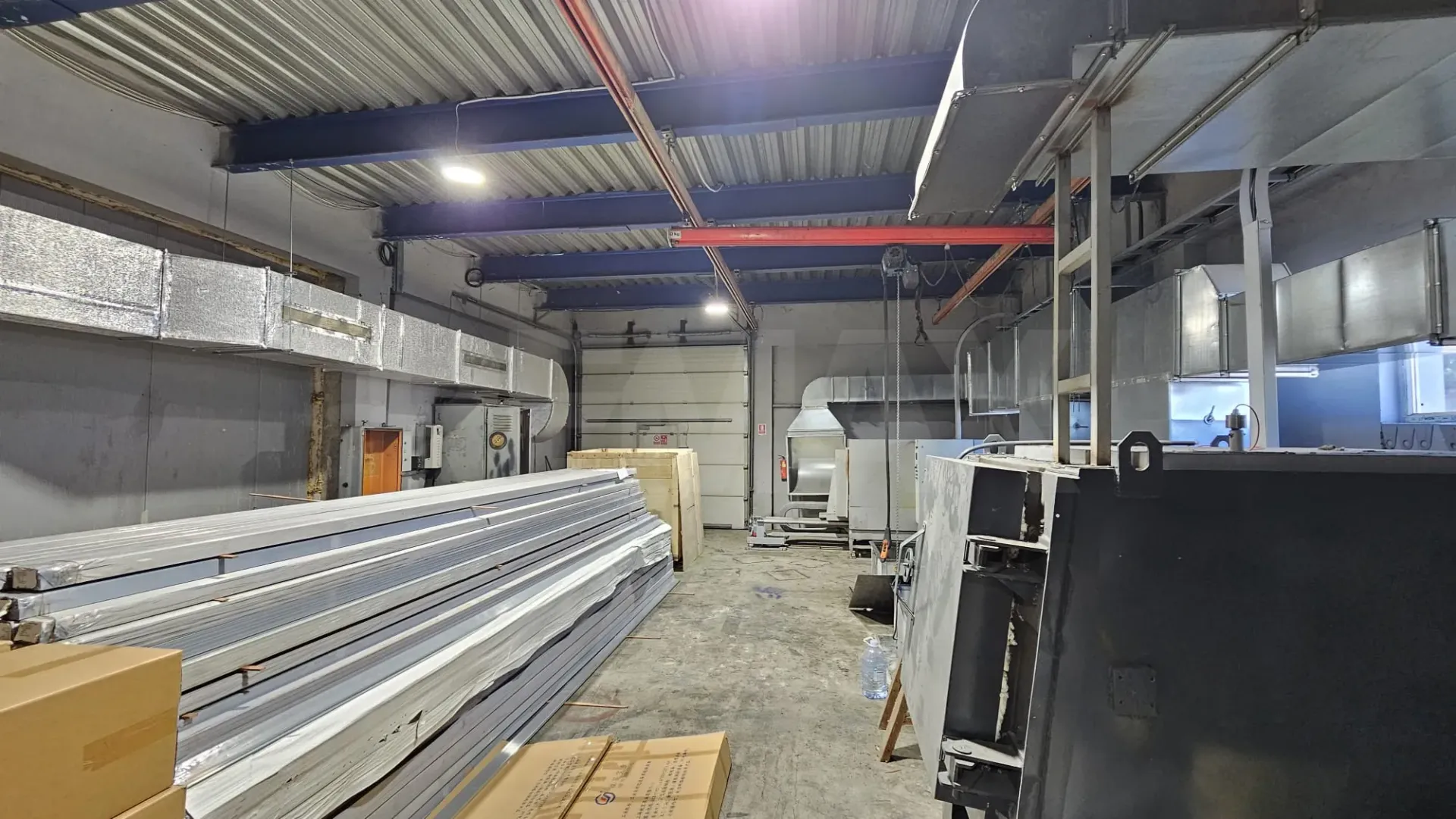 Warehouse, 2 200 m² — Image 2