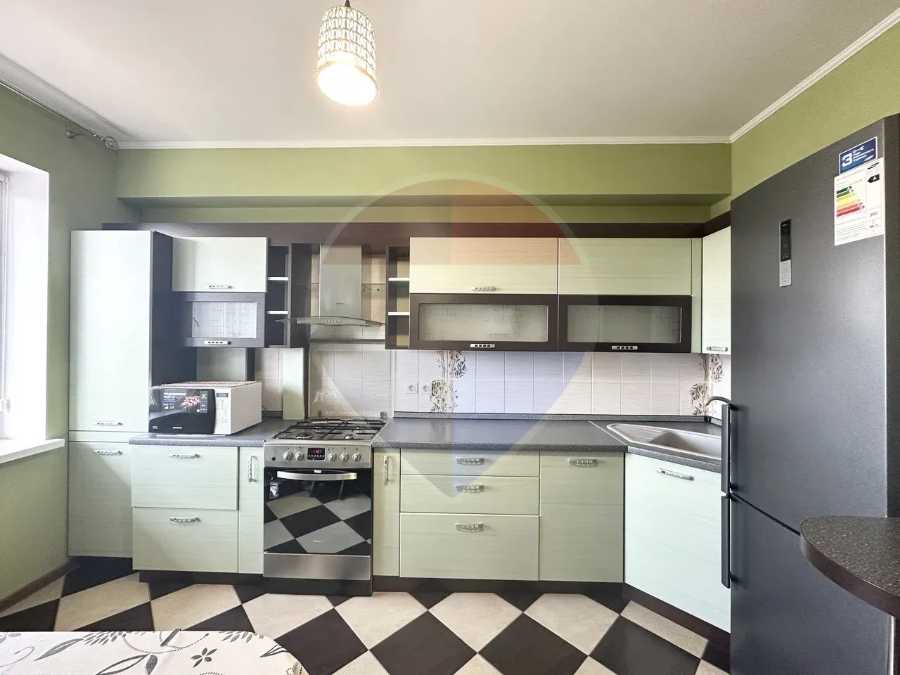 4-bedroom apartment, 98 m² — Image 2