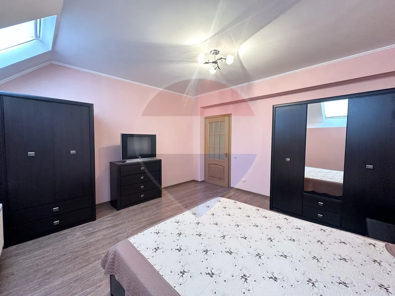 4-bedroom apartment, 98 m² — Image 3