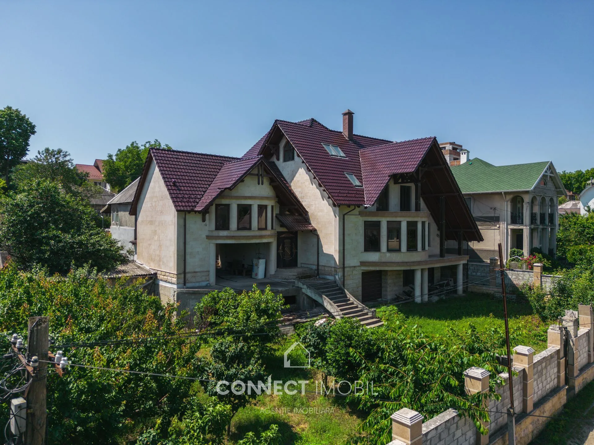 2-etaje casă, 500 m² — Imagine 1