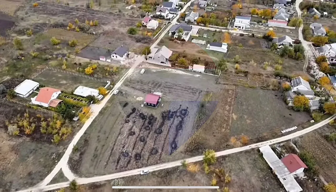 Land, 10 ares — Image 1