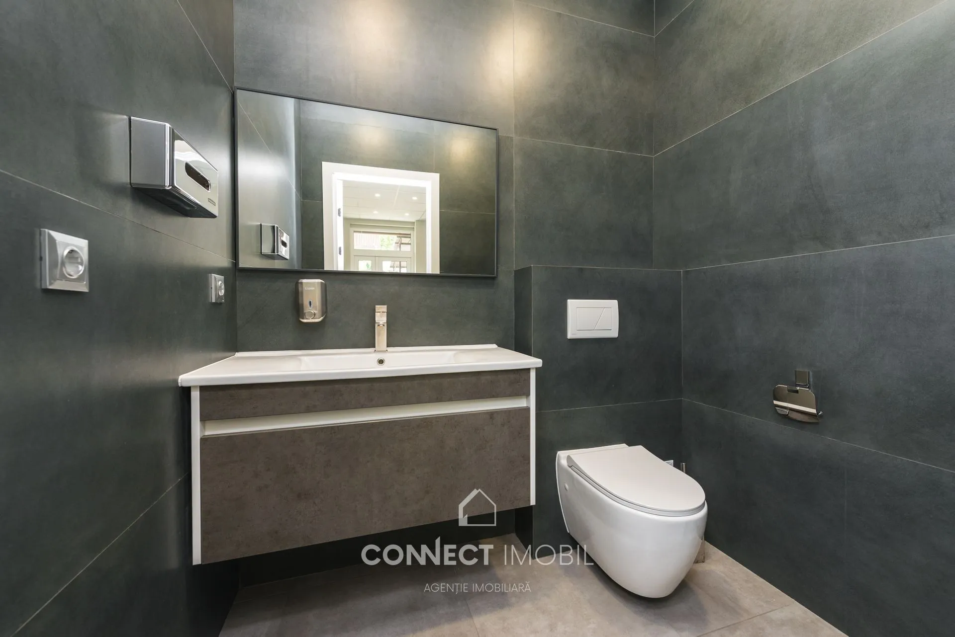 Free-purpose property, 100 m² — Image 3