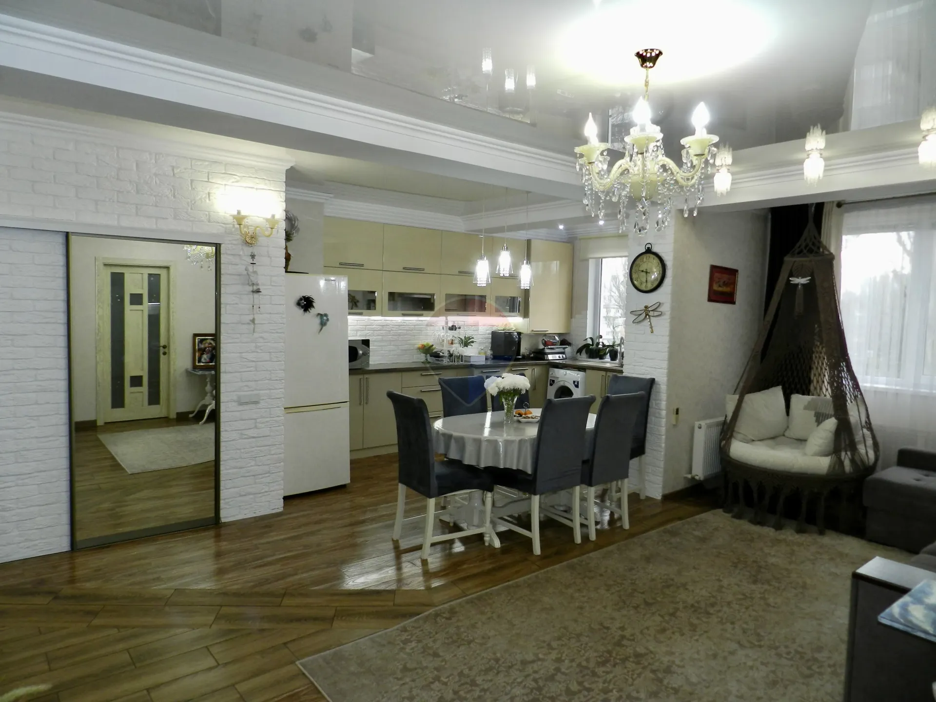 2-bedroom apartment, 79 m² — Image 2