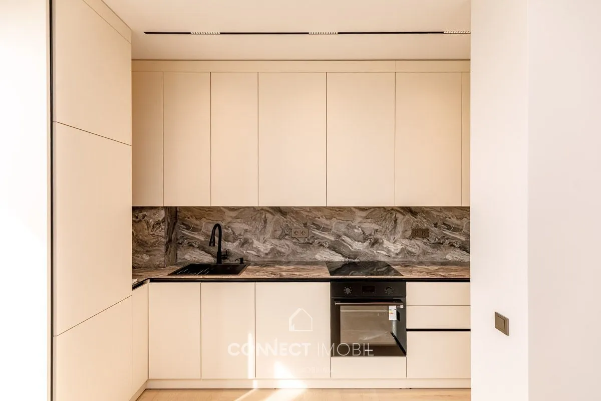 2-bedroom apartment, 140 m² — Image 2