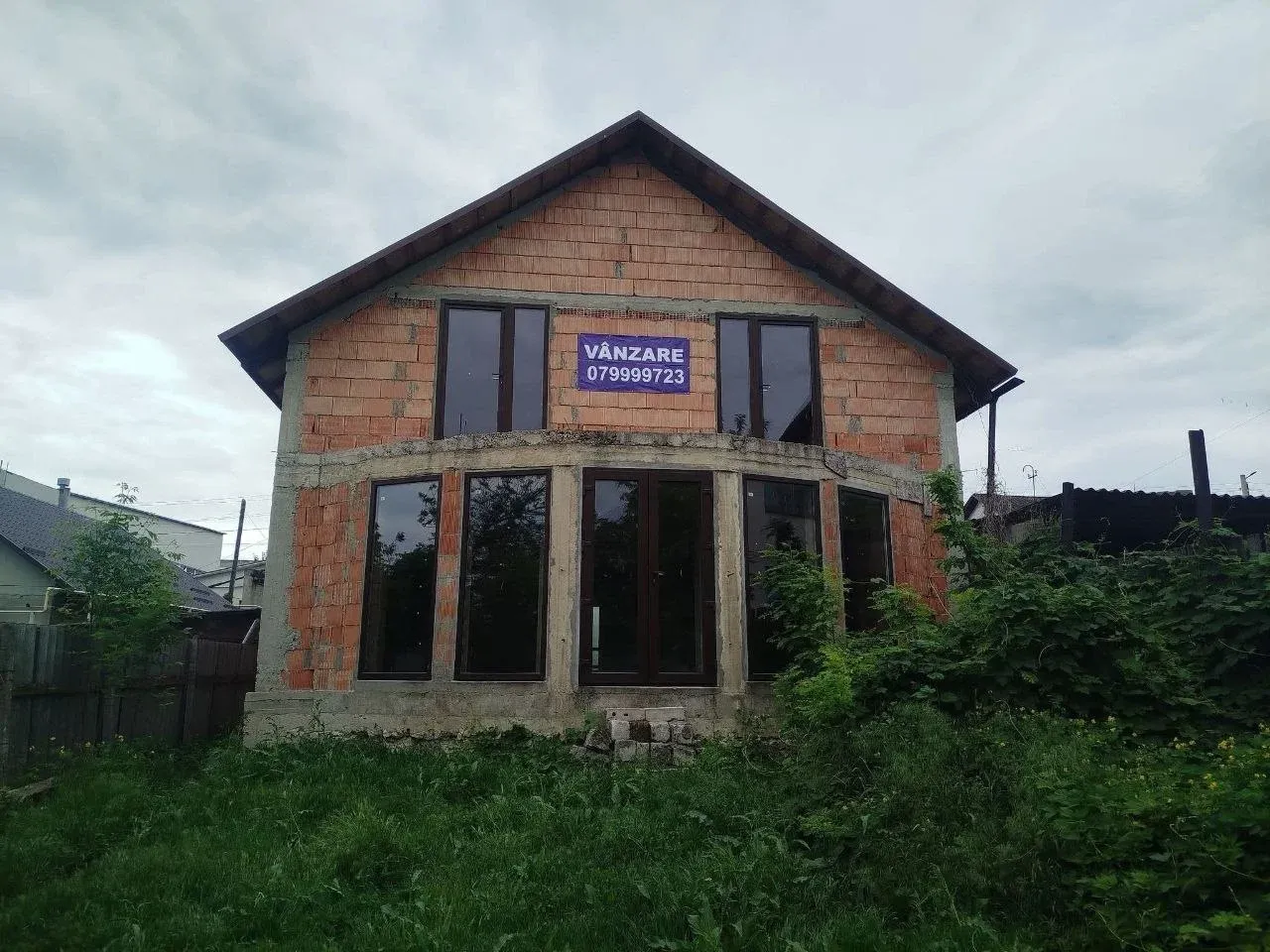 2-этажный дом, 215 м² — Изображение 1