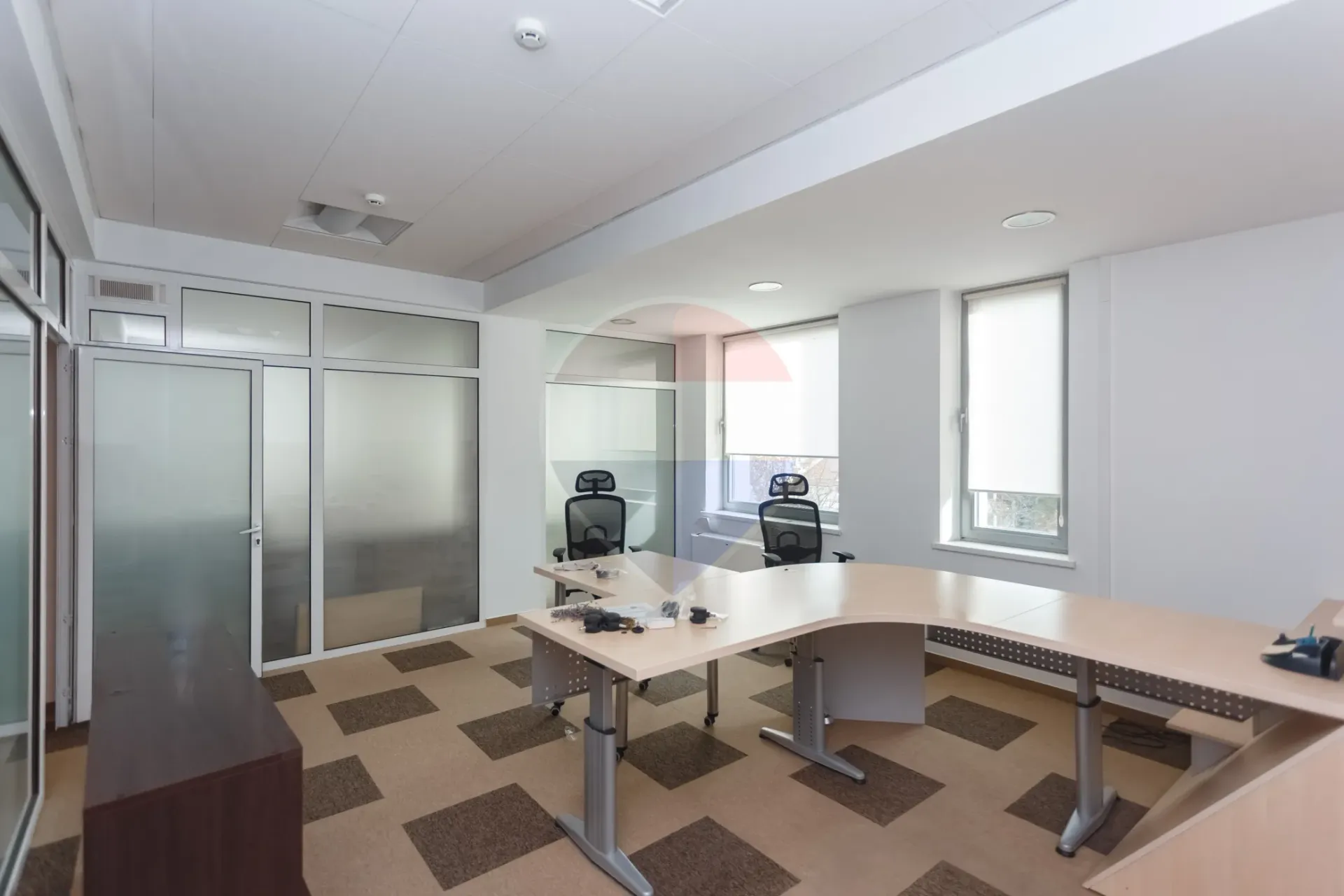 4-bedroom office, 284 m² — Image 7