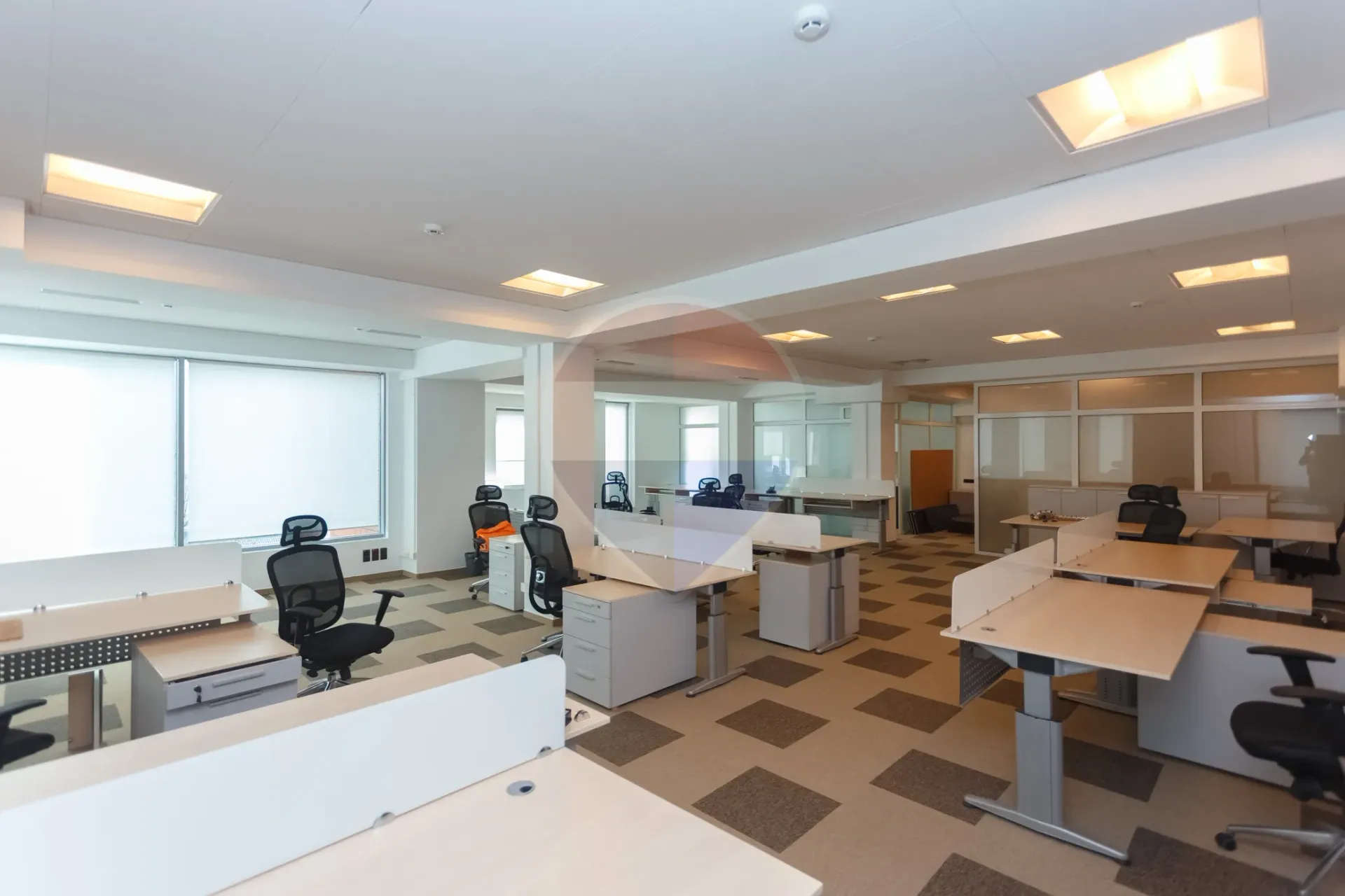 4-bedroom office, 284 m² — Image 8