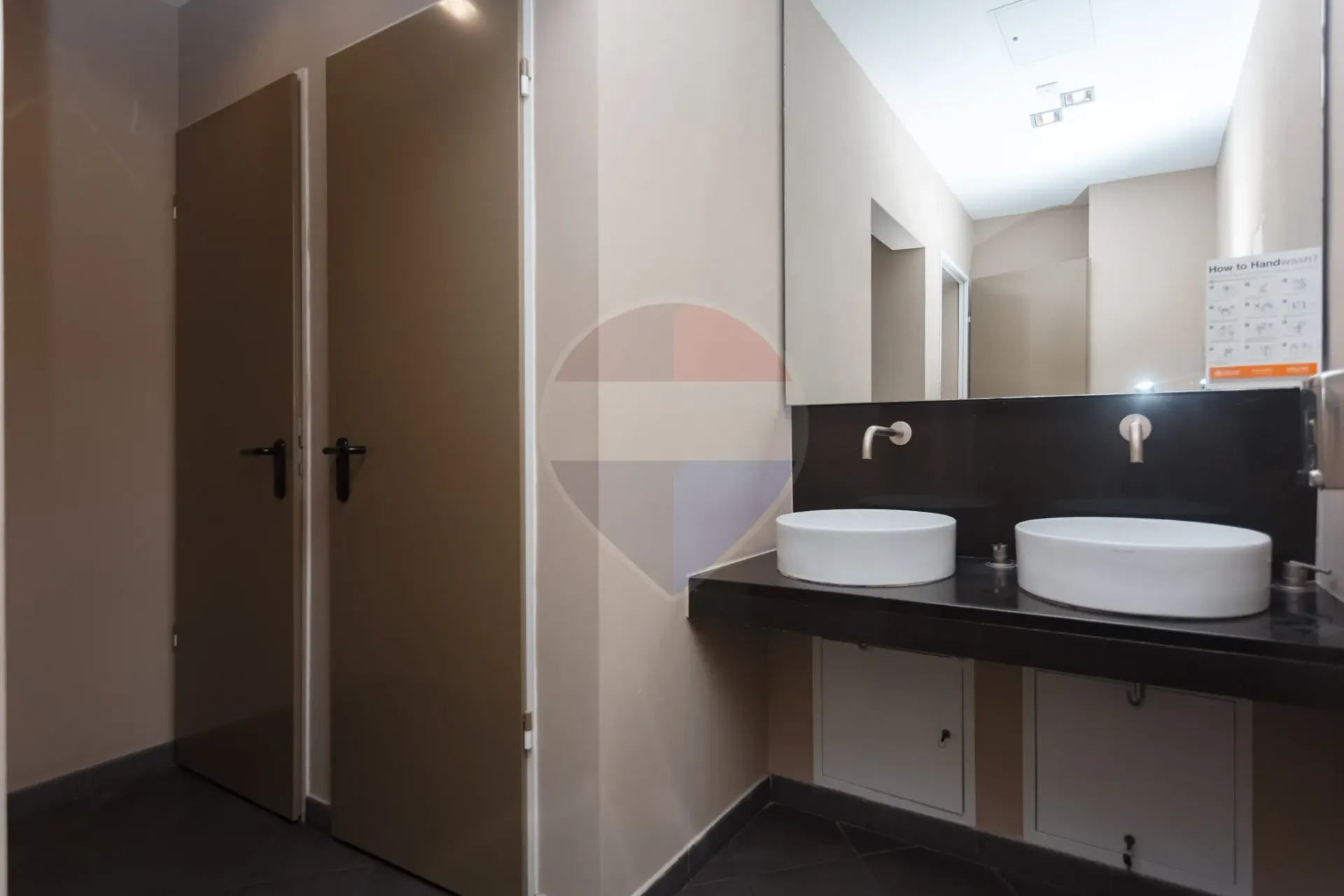 4-bedroom office, 284 m² — Image 6