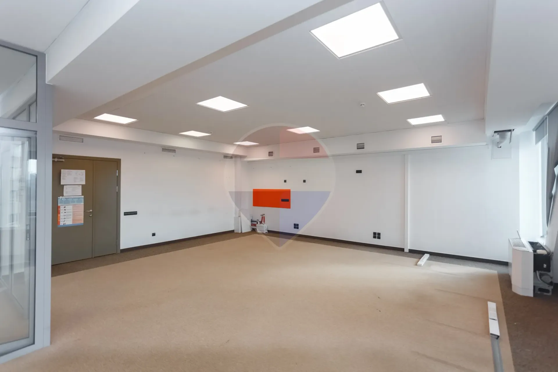 1-bedroom office, 80 m² — Image 4