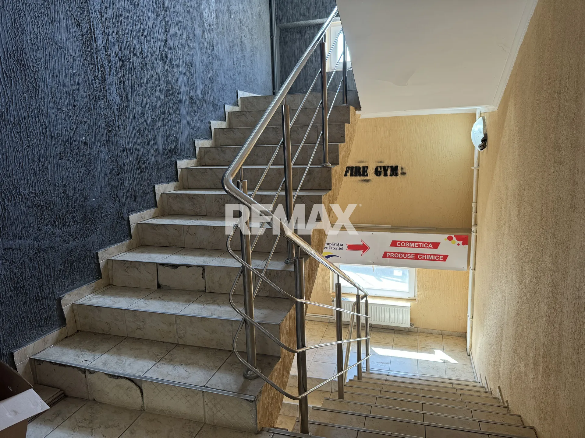 Free-purpose property, 100 m² — Image 2