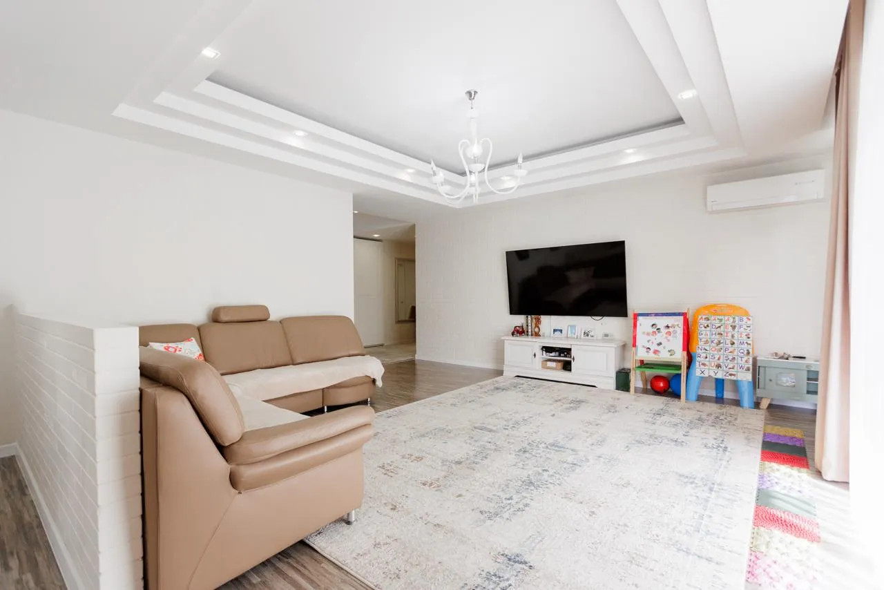 3-комнатная квартира, 154.1 м² — Изображение 3