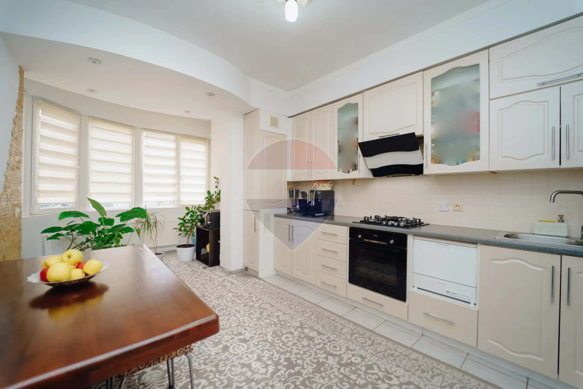 3-bedroom apartment, 91 m² — Image 2