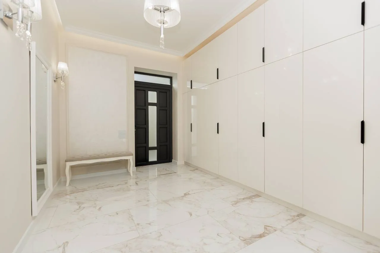 2-floor house, 200 m² — Image 3