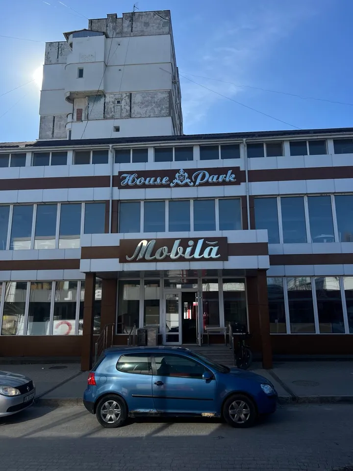 Spațiu comercial, 600 m² — Imagine 3