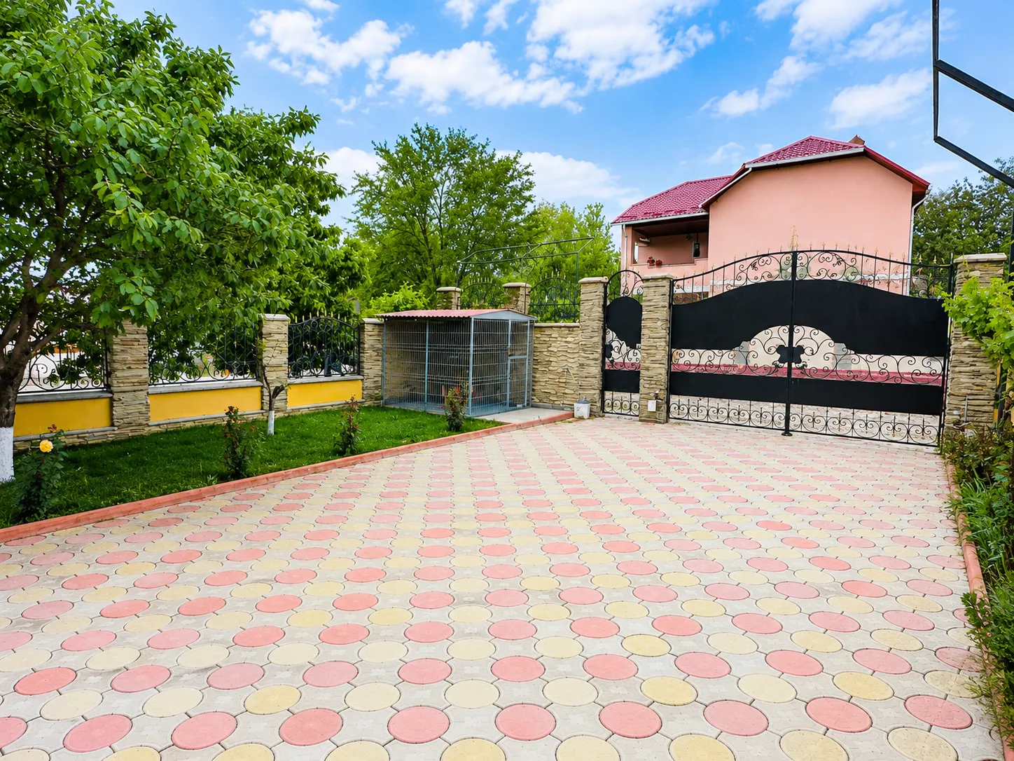 3-etaje casă, 220 m² — Imagine 3
