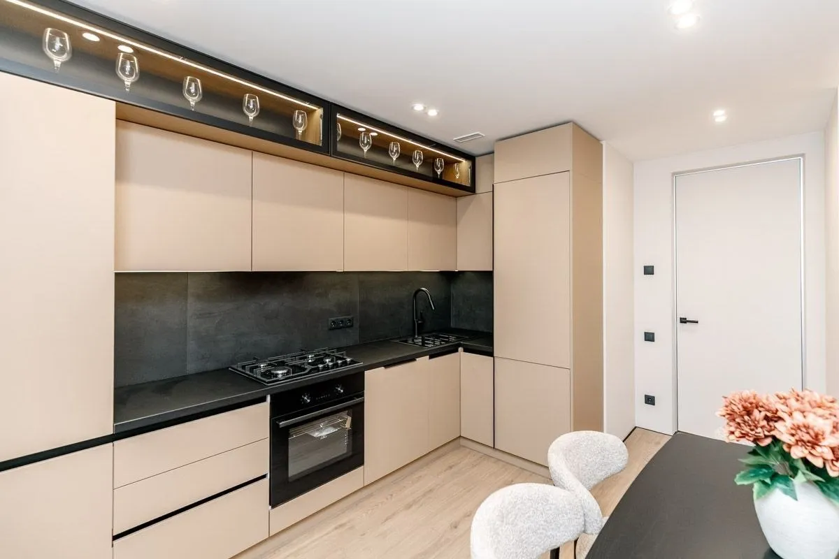1-bedroom apartment, 50.2 m² — Image 1