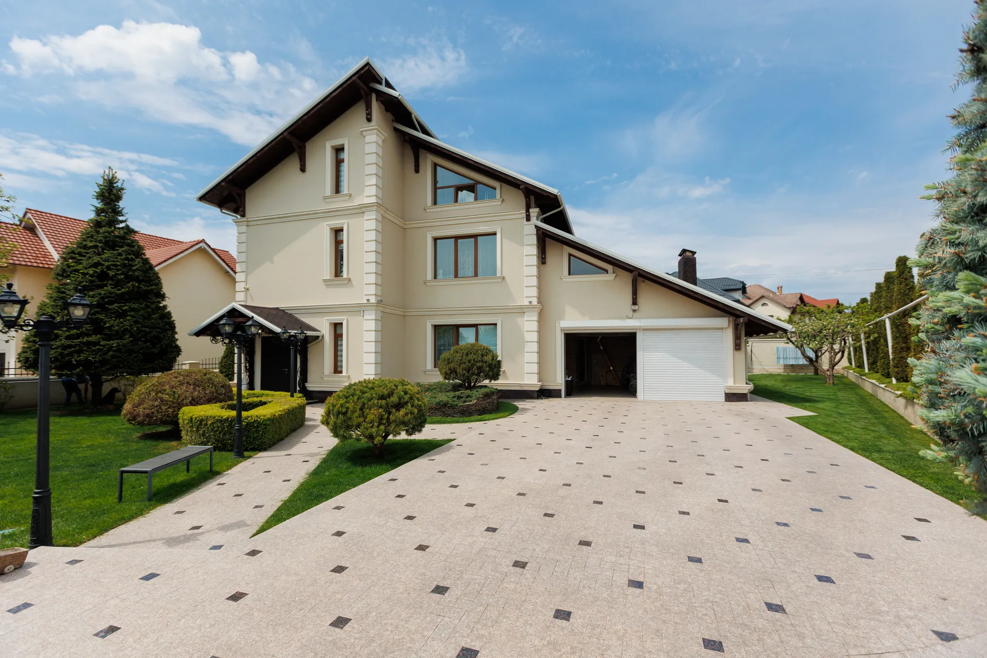 3-floor house, 230 m² — Image 4
