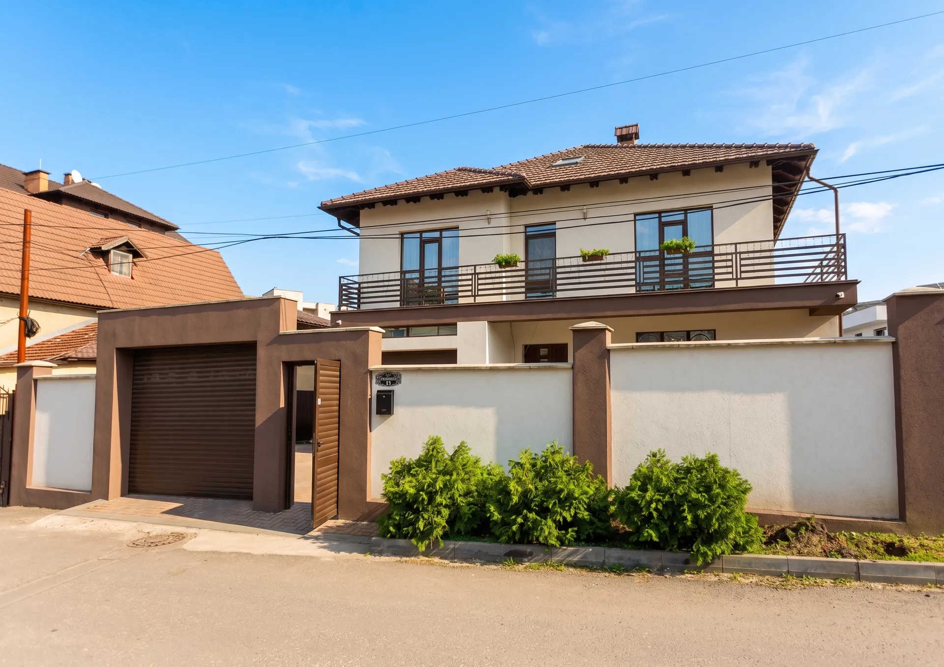 2-etaje casă, 220 m² — Imagine 1