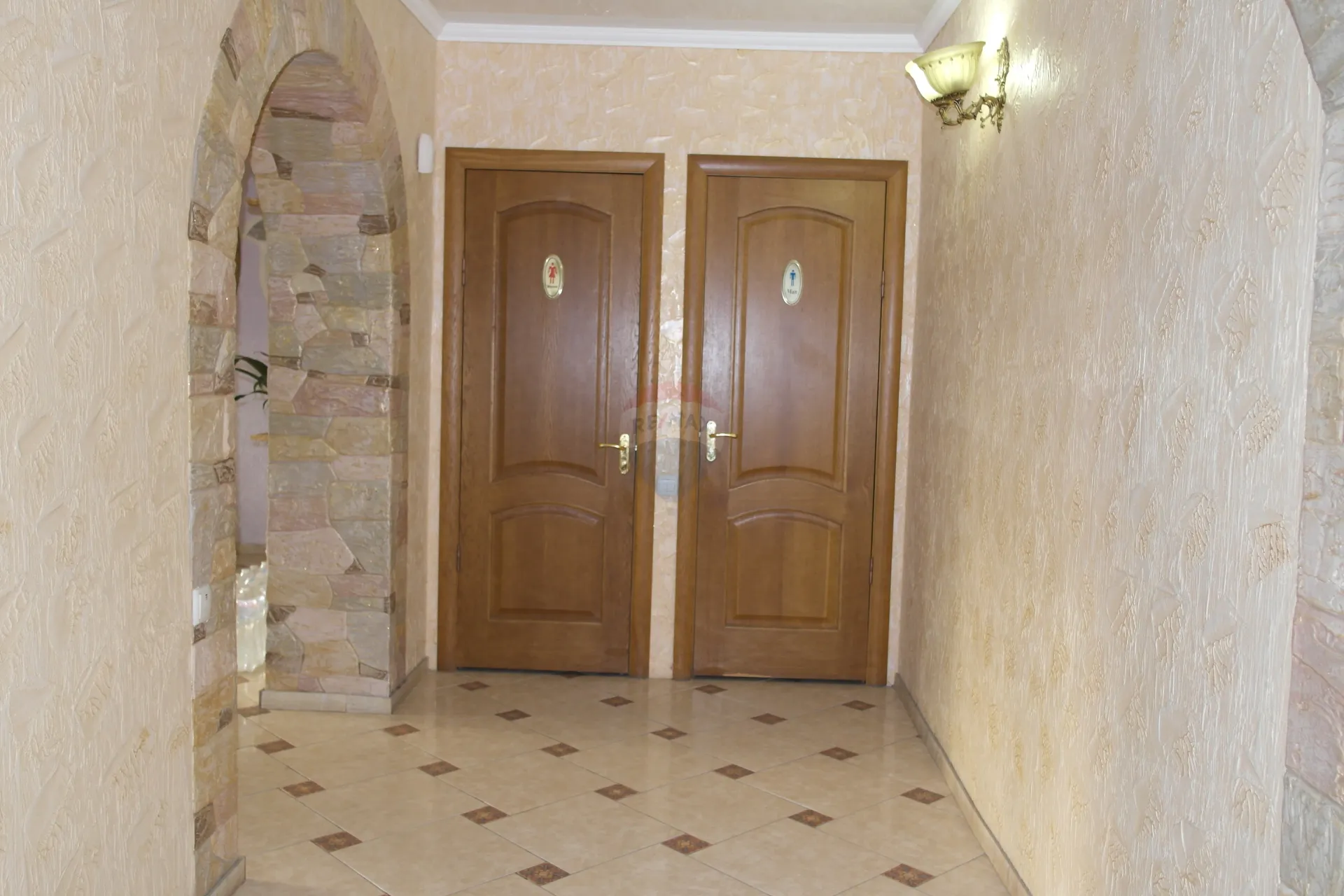 Trade space, 700 m² — Image 5