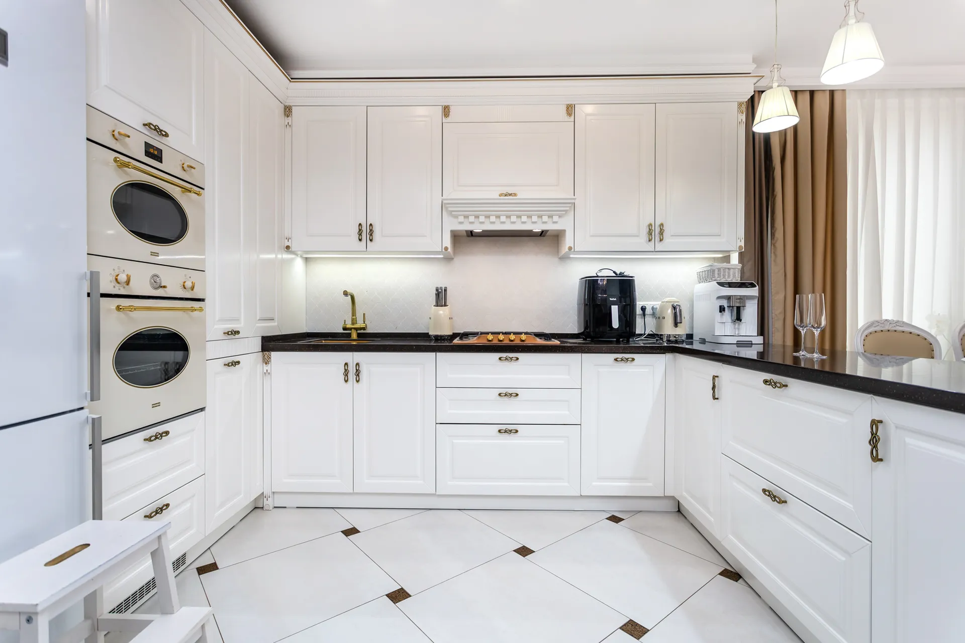 2-bedroom apartment, 128.3 m² — Image 2