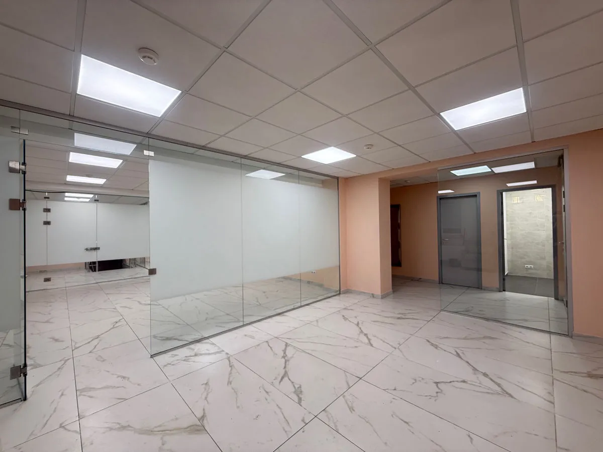 Spațiu comercial, 110 m² — Imagine 4