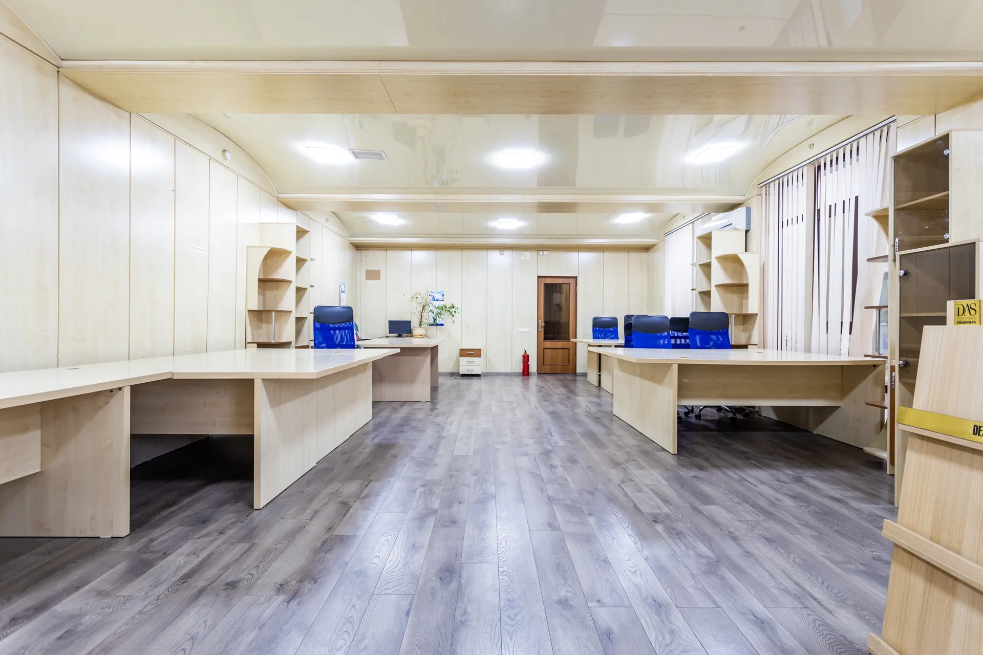 8-bedroom office, 219 m² — Image 4