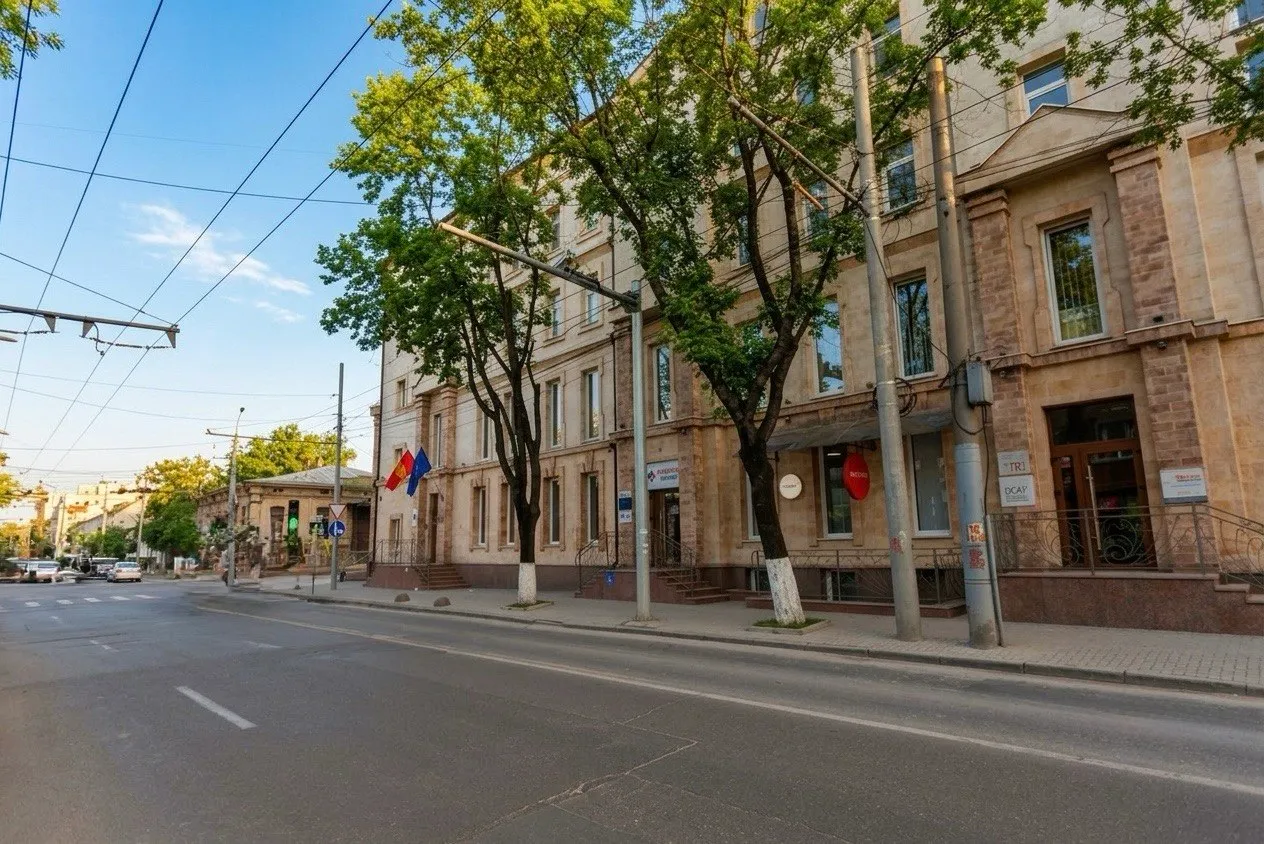 3-комнатный офис, 305 м² — Изображение 2