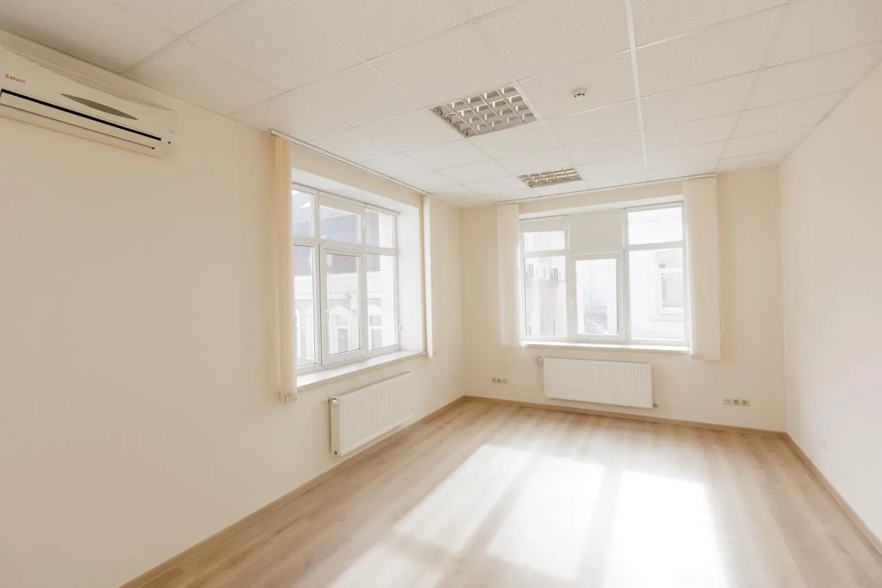 3-комнатный офис, 305 м² — Изображение 3