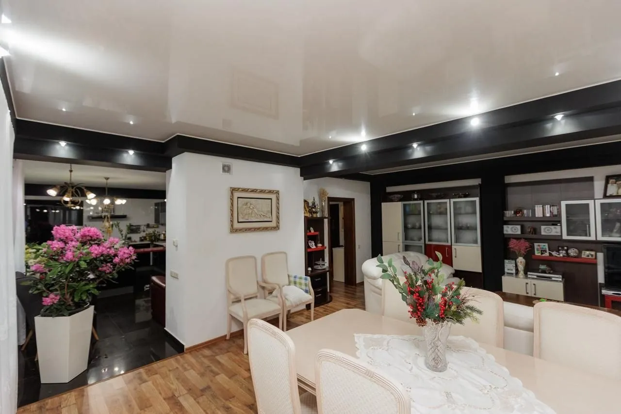 3-комнатная квартира, 227 м² — Изображение 4
