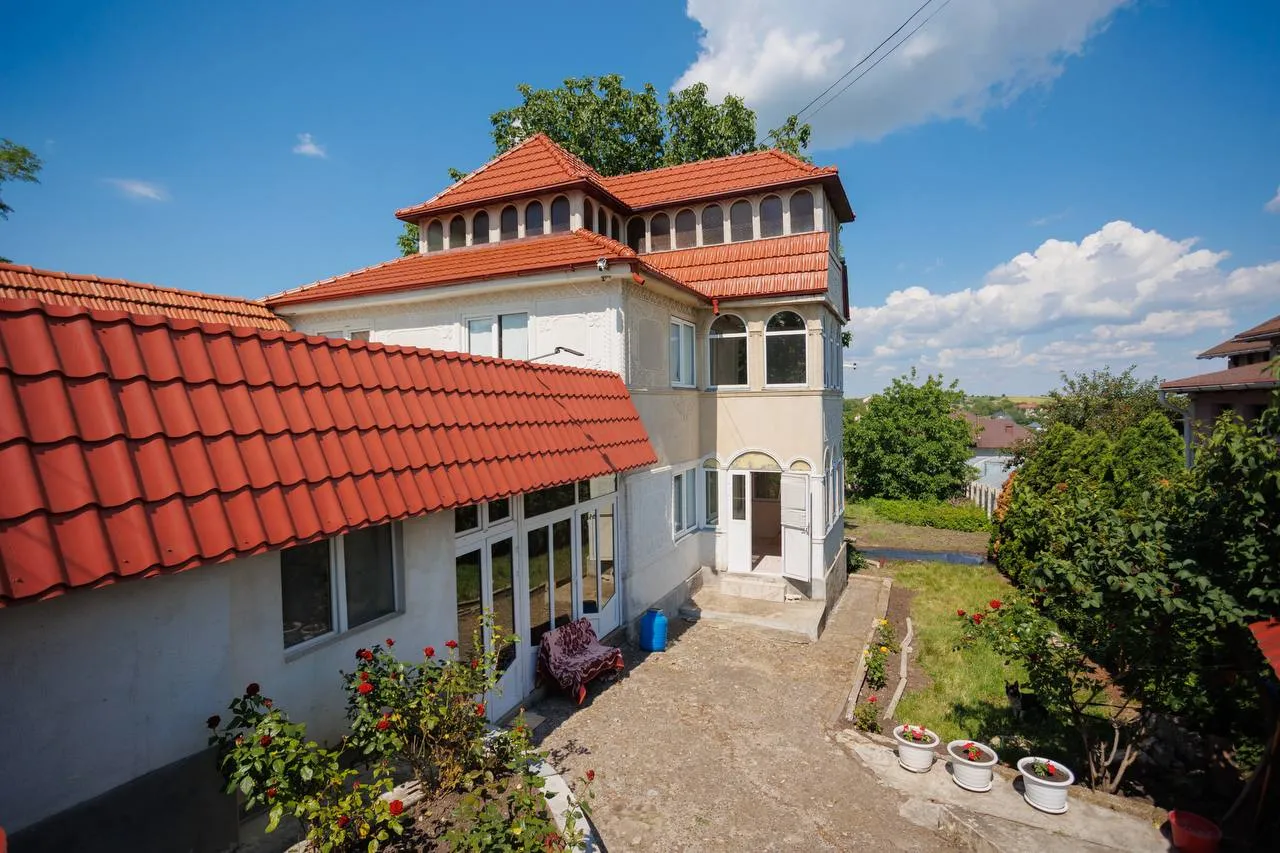2-etaje casă, 174 m² — Imagine 3