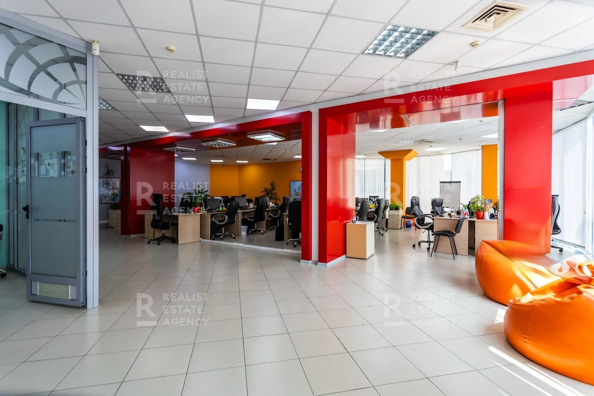 Торговое помещение, 1 400 м² — Изображение 2