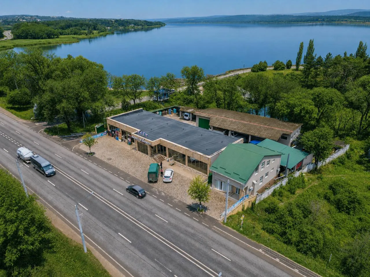 Торговое помещение, 230 м² — Изображение 2