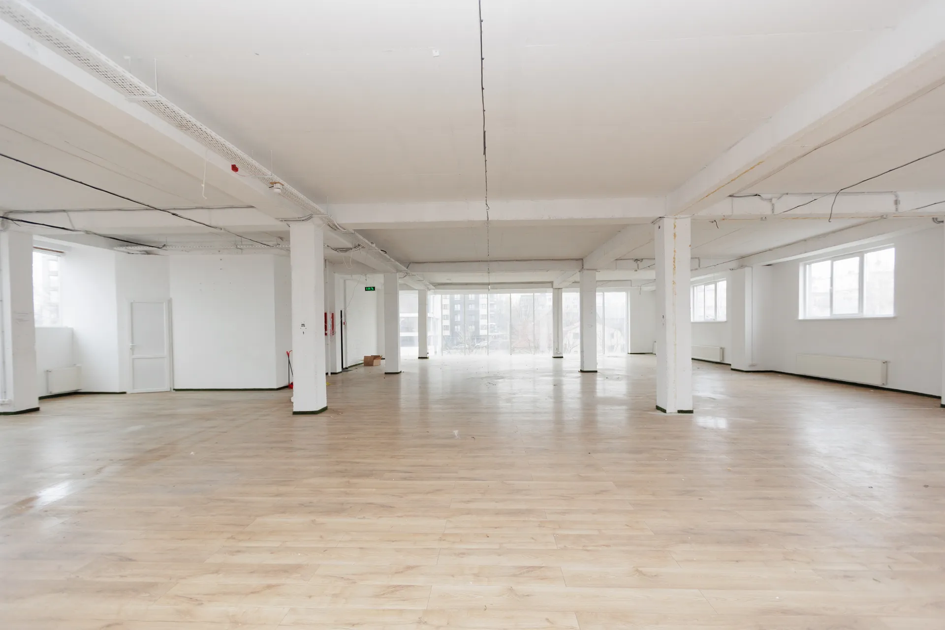 1-комнатный офис, 400 м² — Изображение 1