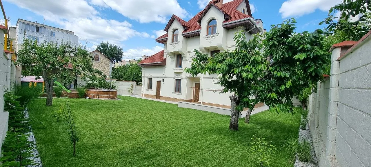 3-этажный дом, 300 м² — Изображение 3