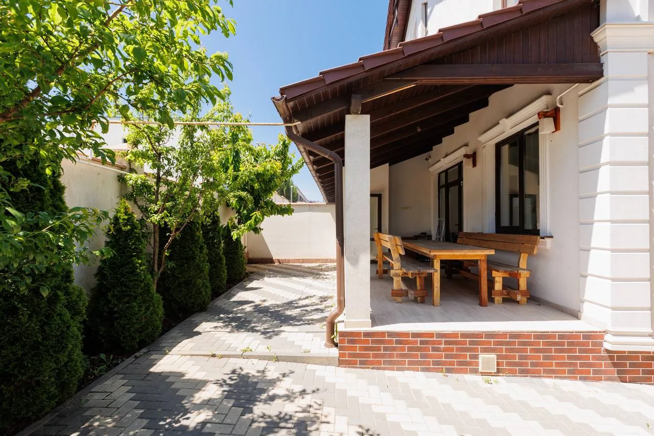 2-etaje casă, 180 m² — Imagine 2