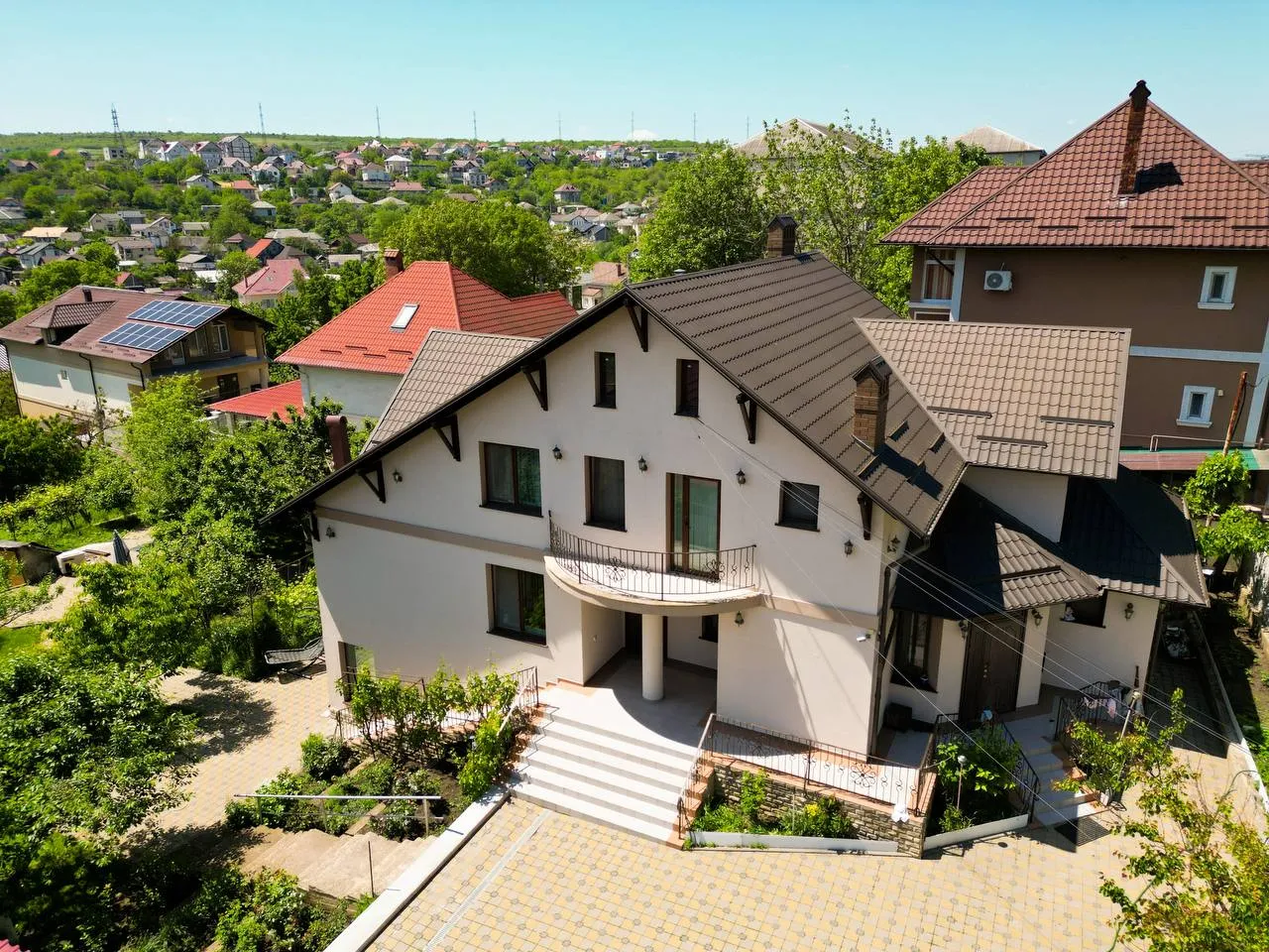 3-etaje casă, 350 m² — Imagine 4