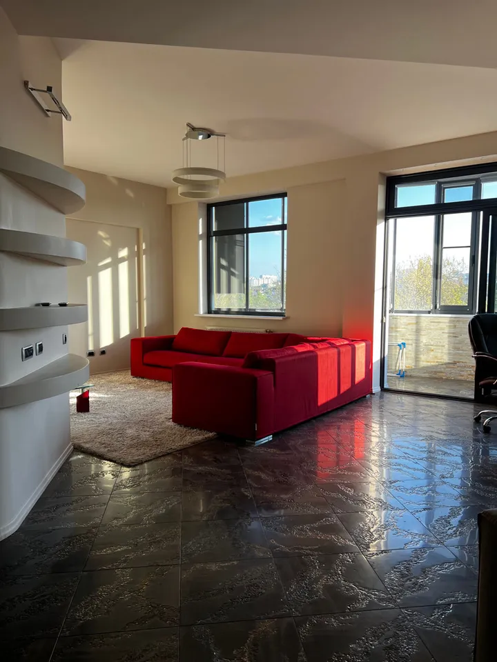 3-комнатная квартира, 117 м² — Изображение 1