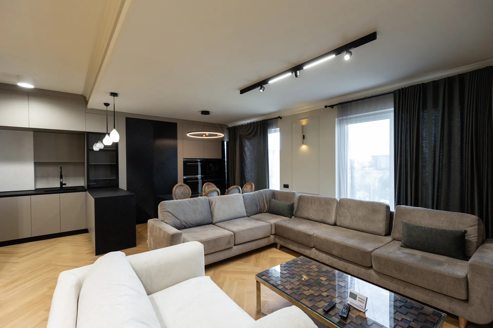 3-комнатная квартира, 128 м² — Изображение 1