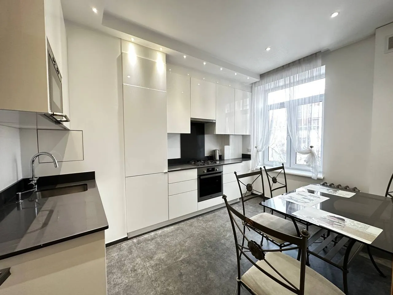 2-комнатная квартира, 65 м² — Изображение 1