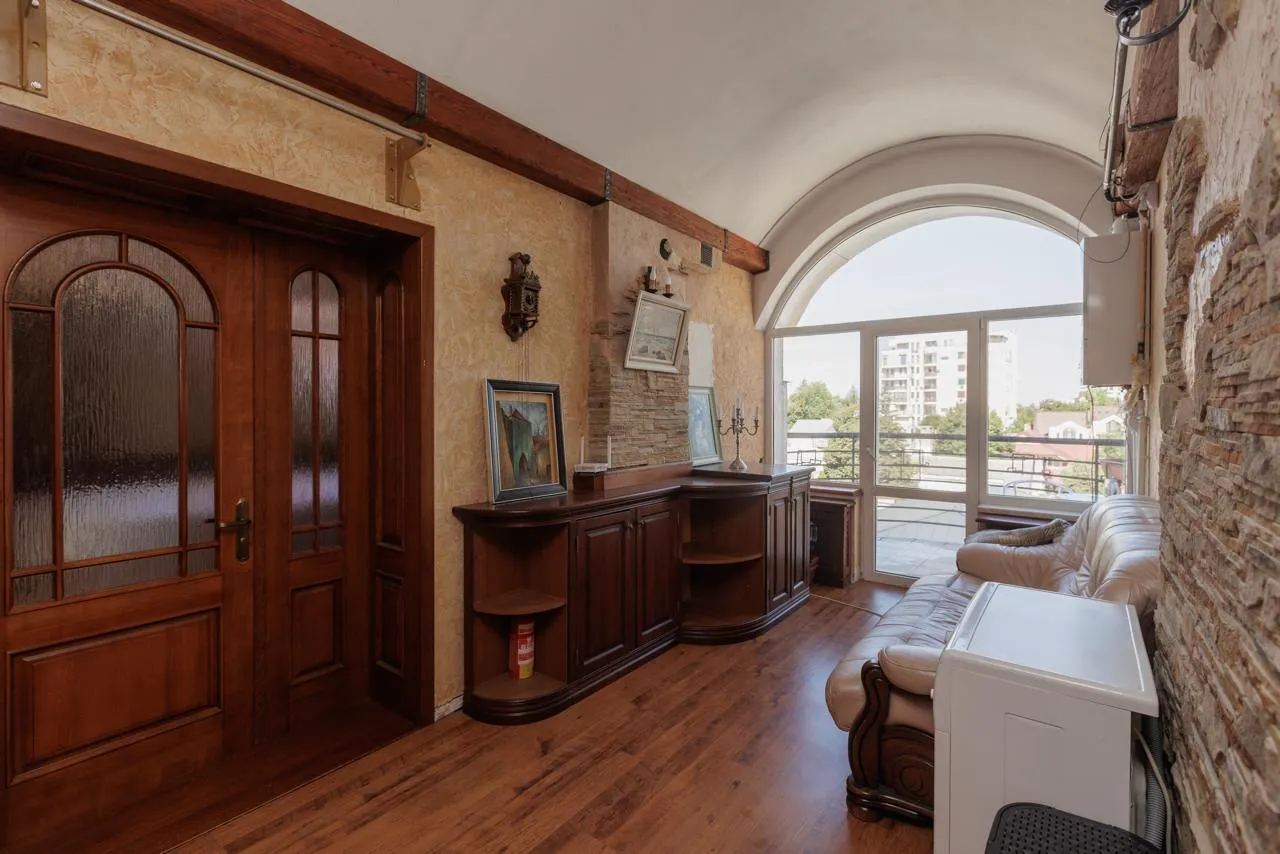 2-комнатная квартира, 111 м² — Изображение 4