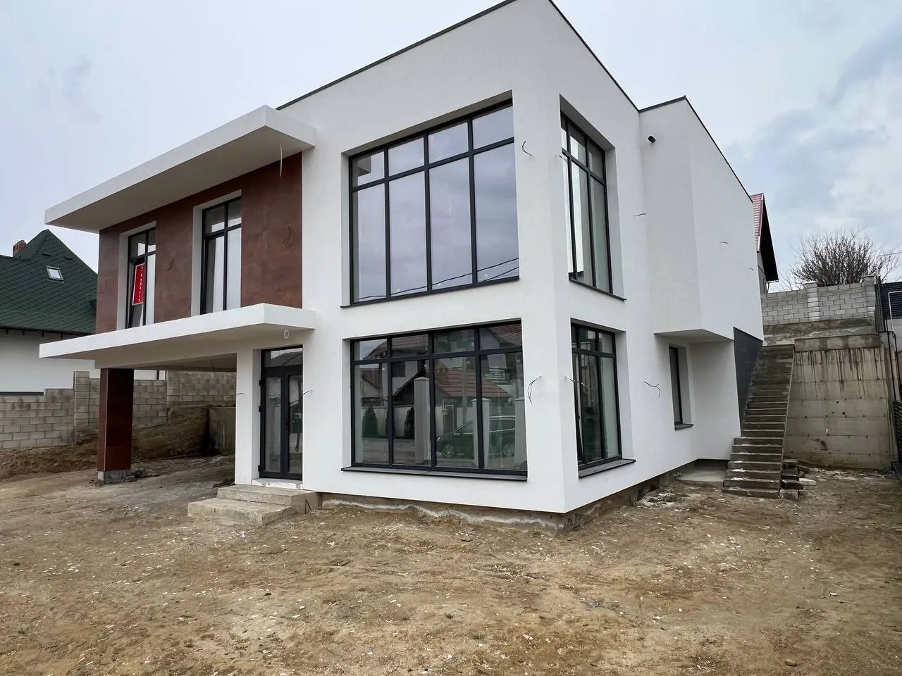 2-этажный дом, 260 м² — Изображение 1