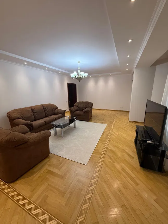 3-комнатная квартира, 150 м² — Изображение 1