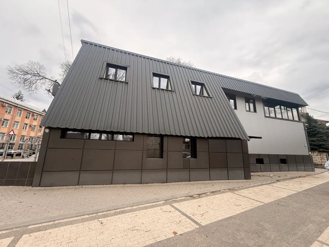 Торговое помещение, 131 м² — Изображение 1