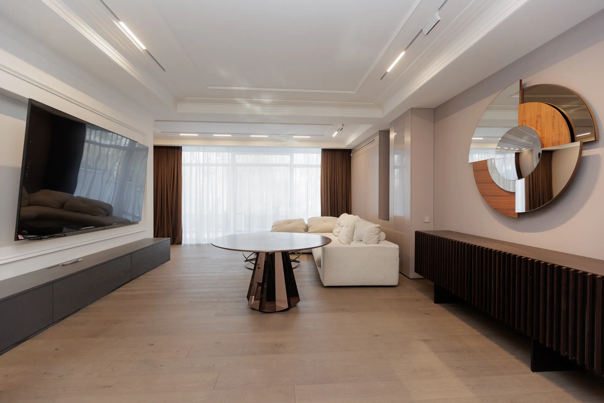 3-floor house, 273 m² — Image 3