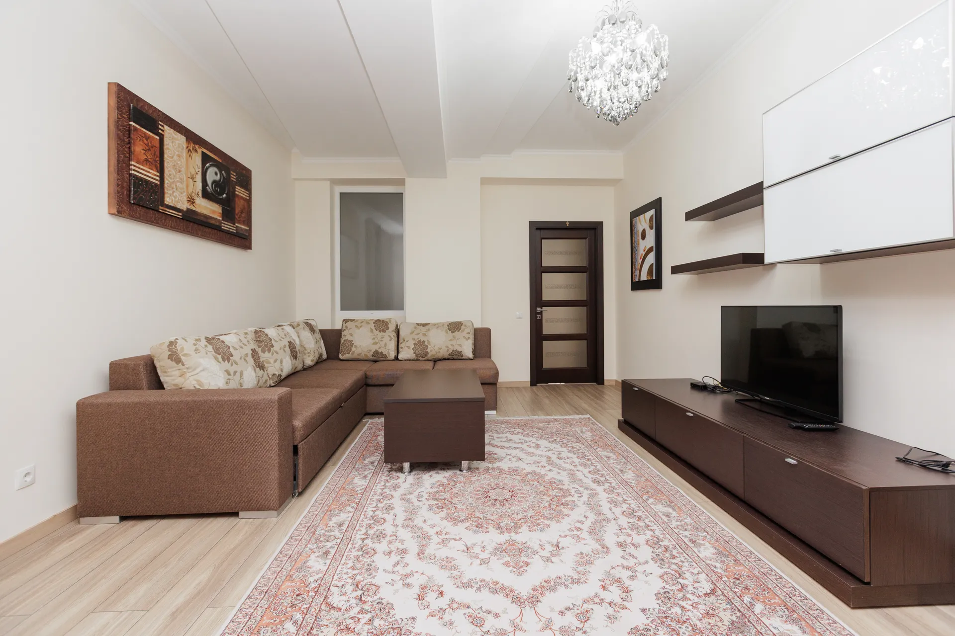 3-camere apartament, 93 m² — Imagine 1