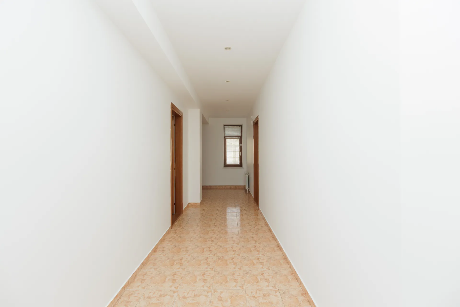 3-этажный дом, 550 м² — Изображение 3