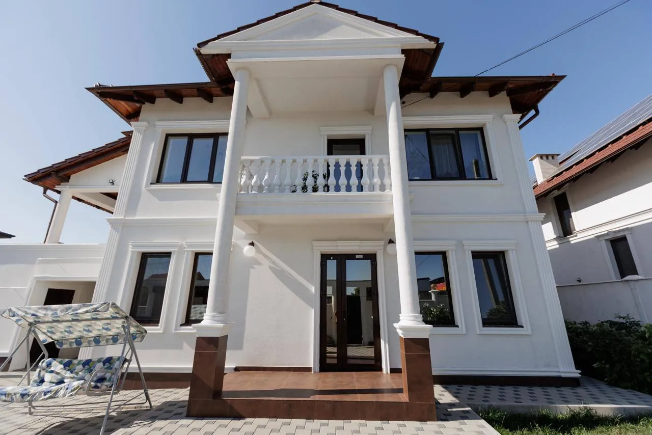 2-etaje casă, 200 m² — Imagine 1